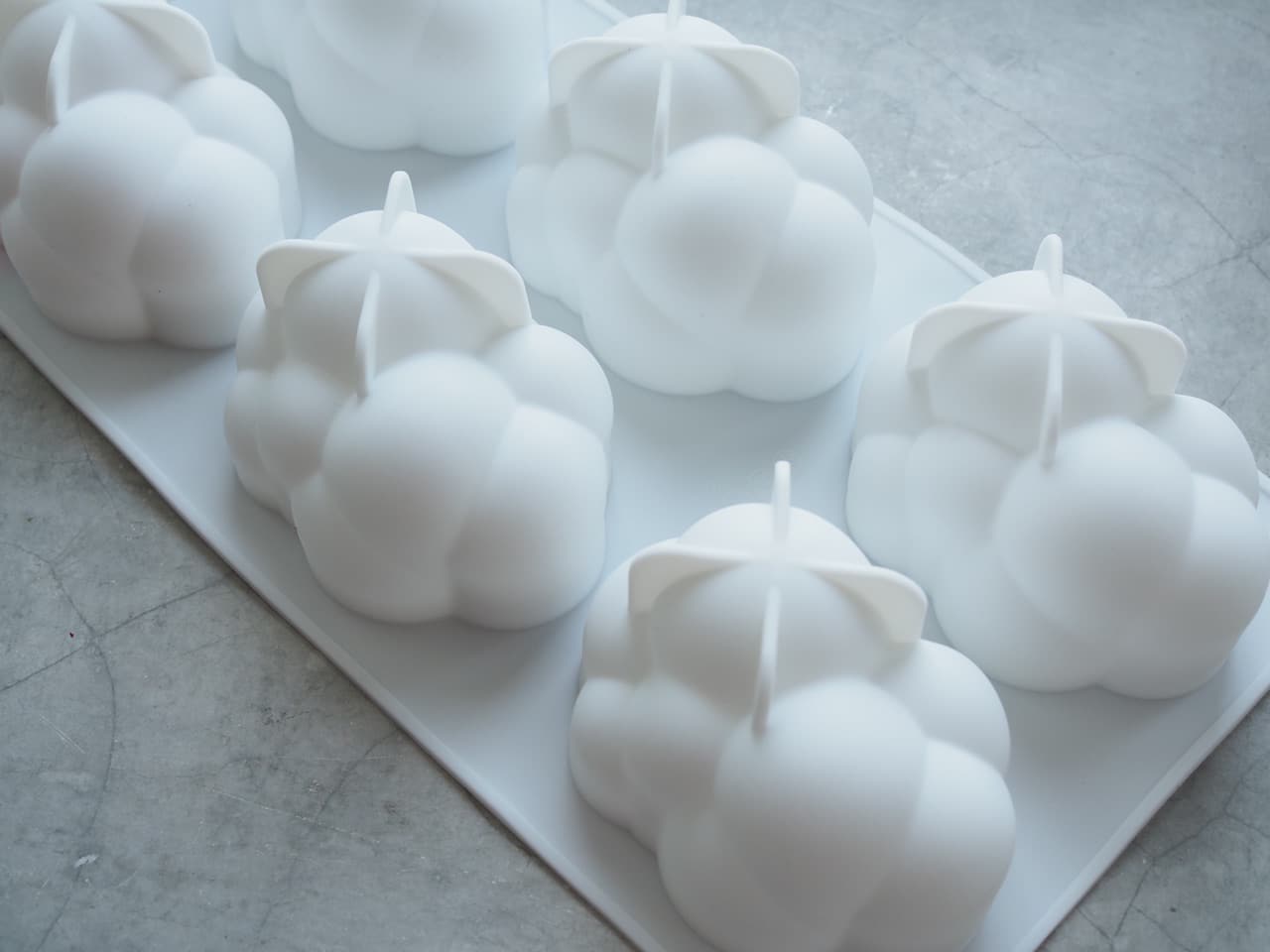 Форма силиконовая для муссовых десертов "Облачко" 6 ячеек